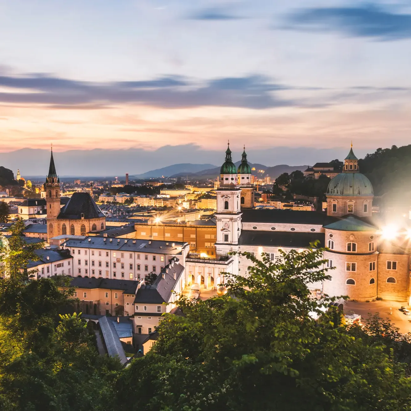 amorette international salzburg in the evening